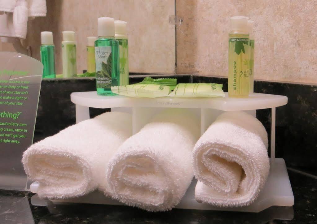 Holiday Inn Express Hotel & Suites Hot Springs By Ihg Bagian luar foto